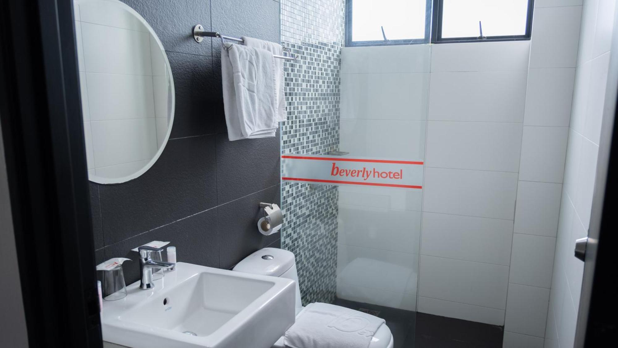 Beverly Hotel Тайпинг Экстерьер фото