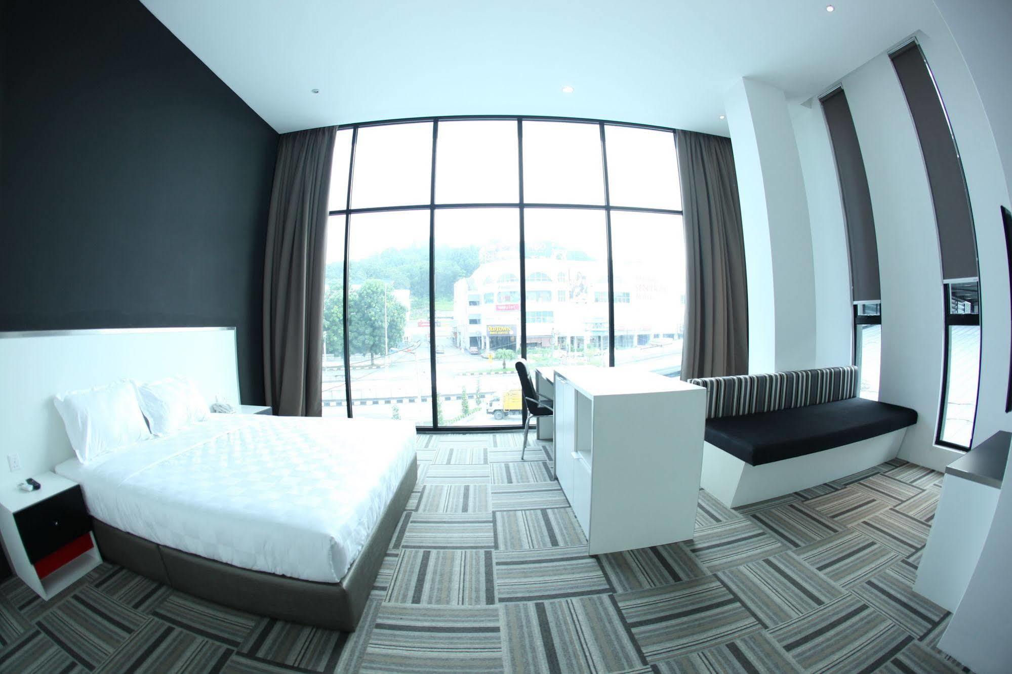 Beverly Hotel Тайпинг Экстерьер фото